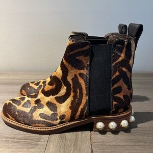 Louise et Cie Leopard Calf Hair & Pearl Booties Size 8.5